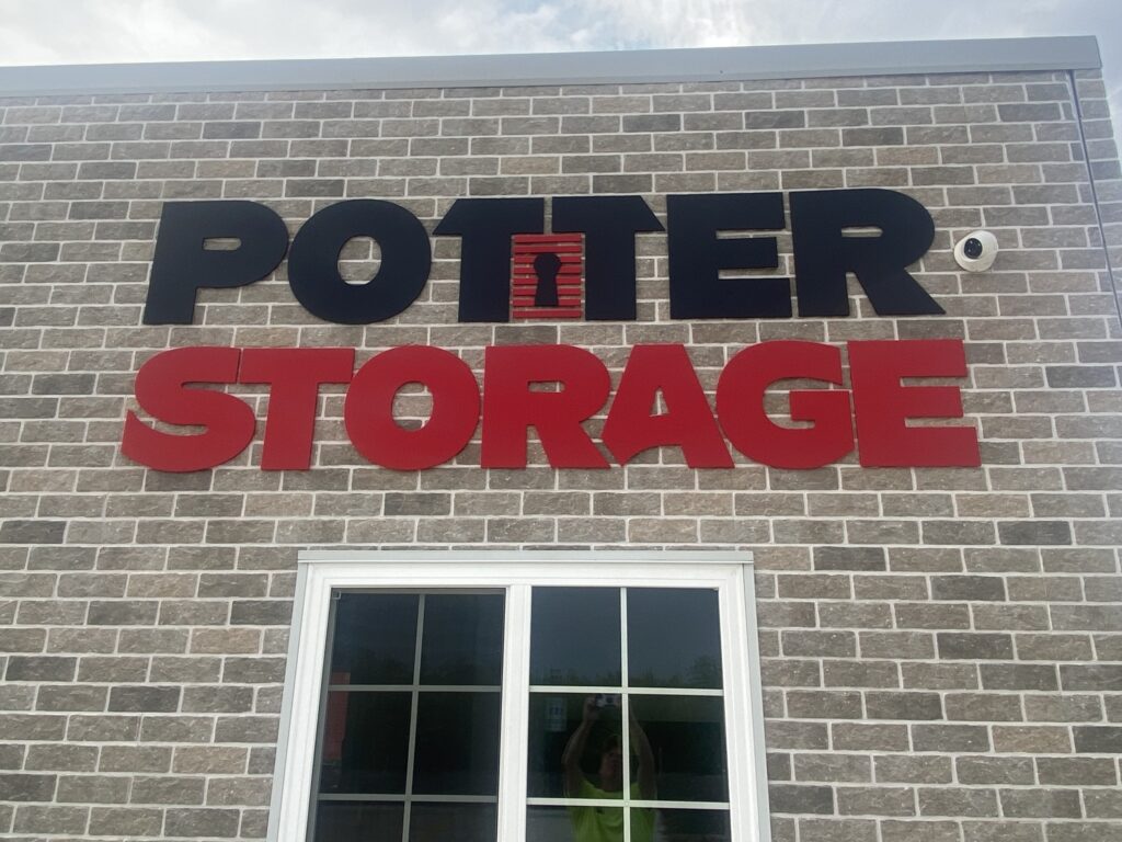 Potter Storage Sign